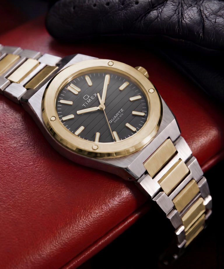 TW2Y81500 Q Reloj Timex Marbella de 40,5 mm con brazalete de acero inoxidable. Siluetas clave de la campaña (fotos de producto). Imagen