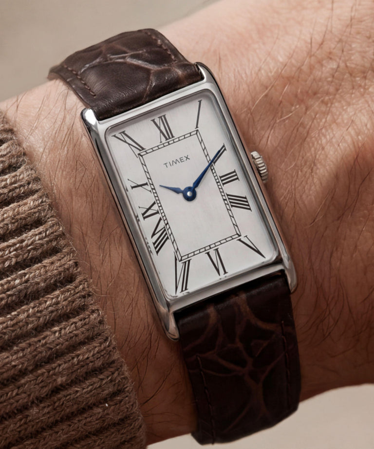TW2Y88200 Reloj Timex inspirado en el modelo Lexington de 1976, reedición con correa de piel de 21 mm   Imagen principal de la muñeca