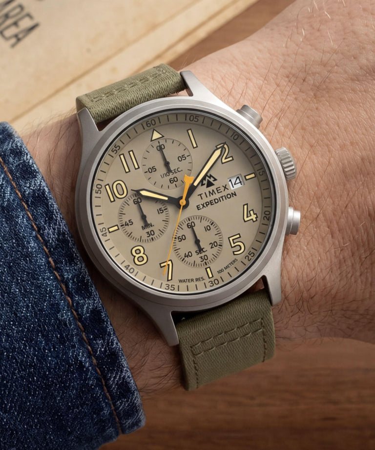 TW2Y89300 Reloj Expedition® Sierra Chronograph de 43 mm con correa de tela. Imagen principal de la muñeca
