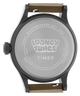 TW2Y99400 Looney Tunes: El Correcaminos y el Coyote x Timex Expedition® Scout, reloj de 40 mm con correa de piel. Imagen del fondo de la caja.