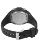 TW5M63600 Reloj Timex digital de 43 mm con correa de resina. Imagen del fondo de la caja con accesorio