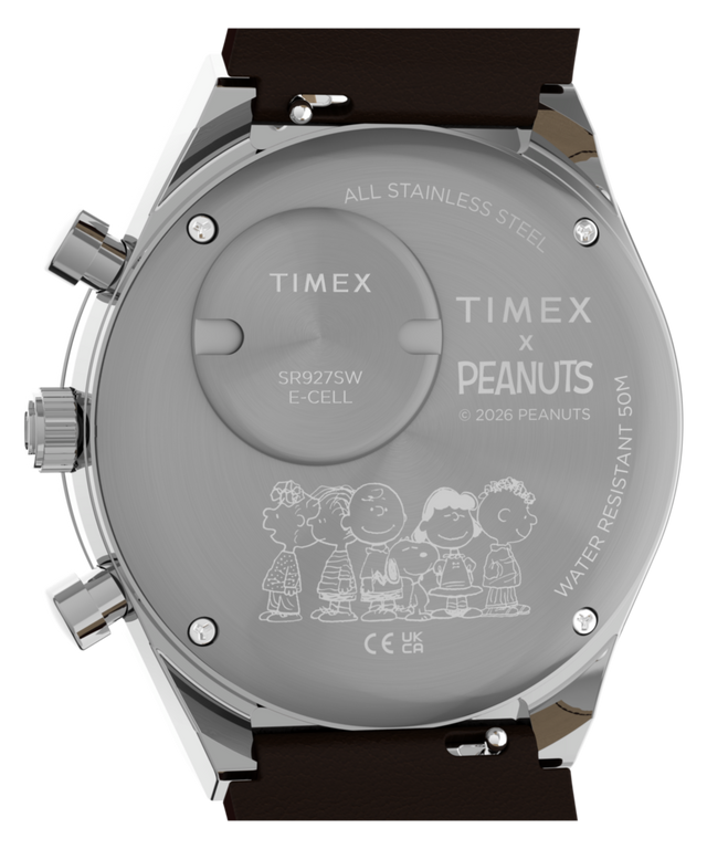TW6A04400 Imagen del fondo de la caja del reloj cronógrafo Peanuts® x Q Timex de 40 mm con correa de piel
