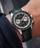TW6A06000 Reloj Waterbury Heritage America 250 con correa de piel de 39 mm. Imagen principal de la muñeca